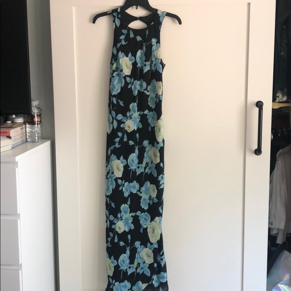 Maxi dress, no sleeve